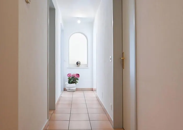 Ruga Vacation Rental 2 In Ascona Apartment